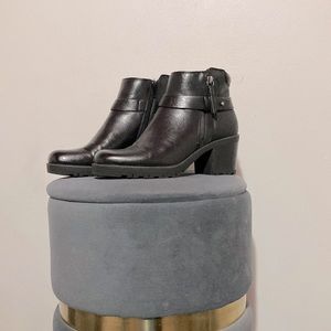 BareTraps Black Faux Leather Black Women’s Ankle Boot size 8.5